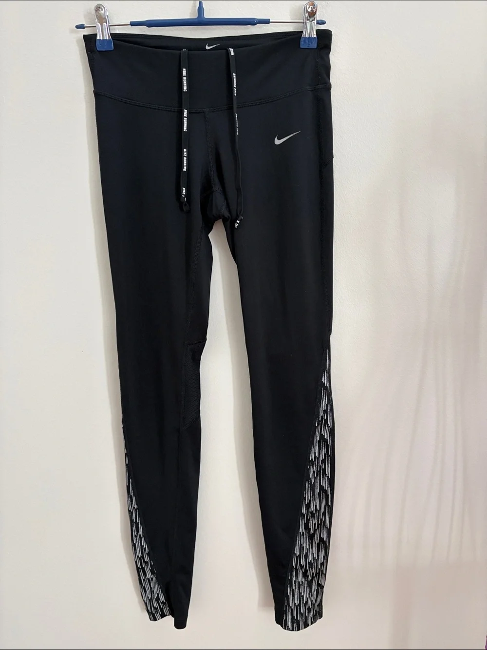 Nike Black Dri-Fit Performance Leggings with Patterned along Leg